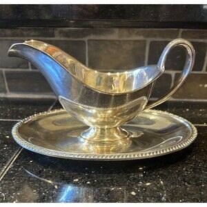 WM ROGERS 3613 Vintage Silverplate Sauce Gravy Boat w/ Attached Underplate